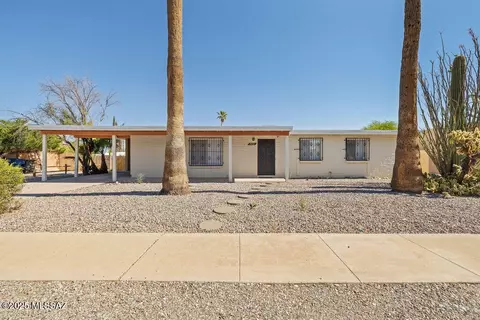 7421 E Brooks Dr, Tucson, AZ 85730