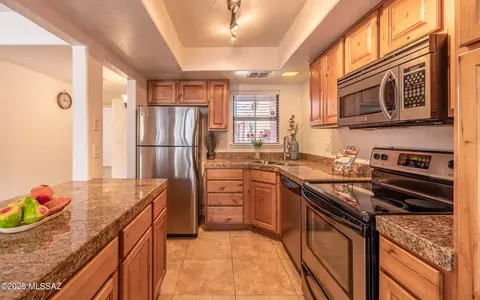6651 N Campbell Ave #133, Tucson, AZ 85718