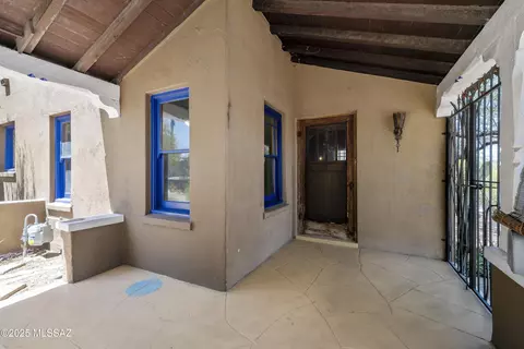 Exterior - 1300 E Grant Rd, Tucson, AZ 85719 photo 10 of 10