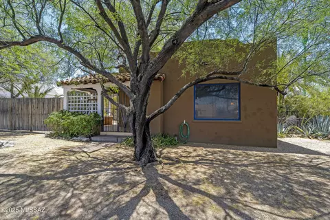 1300 E Grant Rd, Tucson, AZ 85719