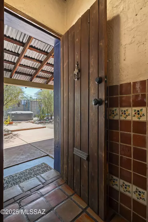 Entry Way - 1300 E Grant Rd, Tucson, AZ 85719 photo 2 of 2