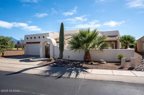 489 W Wedge Way, Green Valley, AZ 85614