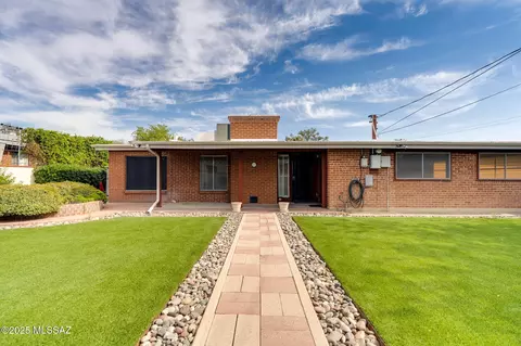 5301 E 4th St, Tucson, AZ 85711 photo 2