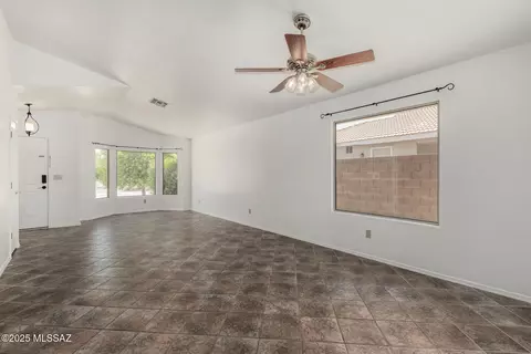 7620 S Sugarberry Dr, Tucson, AZ 85747 photo 4
