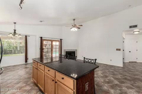 7620 S Sugarberry Dr, Tucson, AZ 85747 photo 18