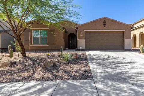 11815 N Silverscape Dr, Oro Valley, AZ 85737