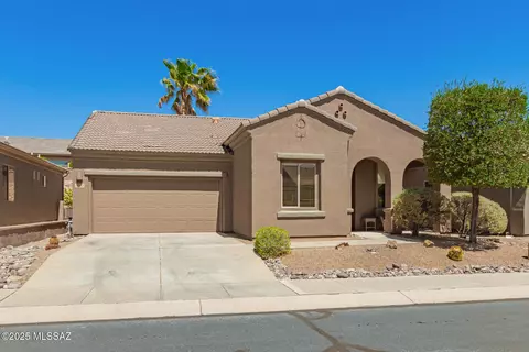 5850 S Painted Canyon Dr, Green Valley, AZ 85622