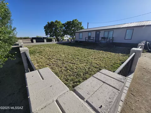 2691 E Sandy Way, Willcox, AZ 85643