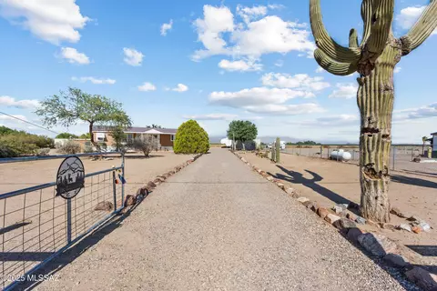 13742 N Jane Ave, Marana, AZ 85653