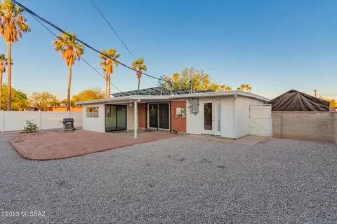 Exterior - 7267 Eastview Dr, Tucson, AZ 85710 photo 1 of 8