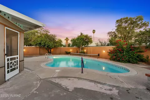 Exterior - 5818 E 19th St, Tucson, AZ 85711 photo 6 of 8