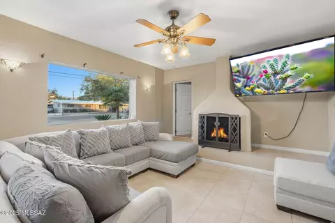 Living - 5818 E 19th St, Tucson, AZ 85711 photo 2 of 2