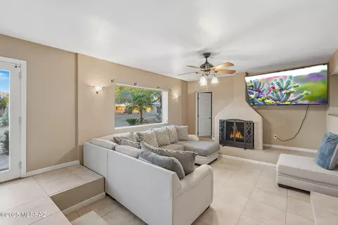 Living - 5818 E 19th St, Tucson, AZ 85711 photo 1 of 2