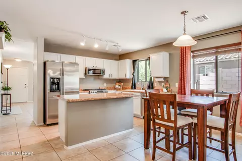 11337 W Pipestone St, Marana, AZ 85658