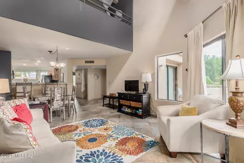 5675 N Camino Esplendora #1204, Tucson, AZ 85718