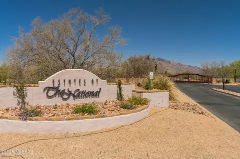 8868 N National Sky Pl, Tucson, AZ 85742