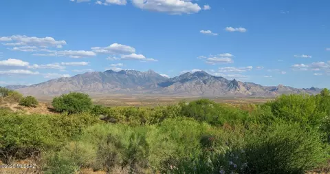 4131 S Westcotta Dr, Green Valley, AZ 85622