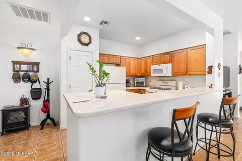 731 W Calle Montero, Sahuarita, AZ 85629