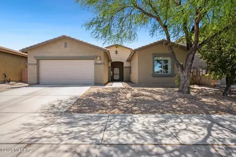 9225 S Summer Breeze Ln, Tucson, AZ 85756