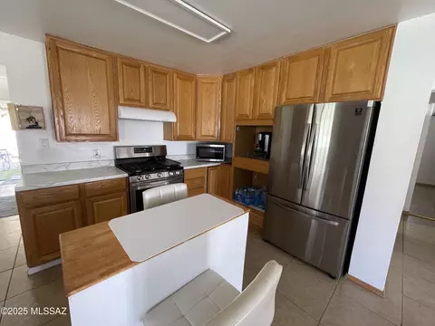 1202 E 26th St, Tucson, AZ 85713