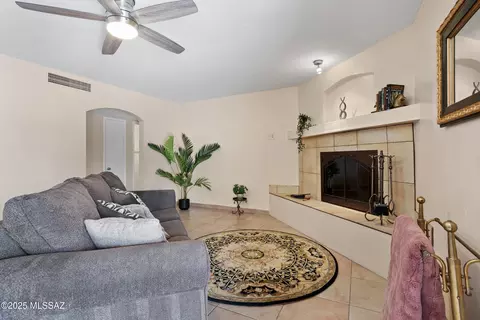 4302 E 6th St, Tucson, AZ 85711 photo 9