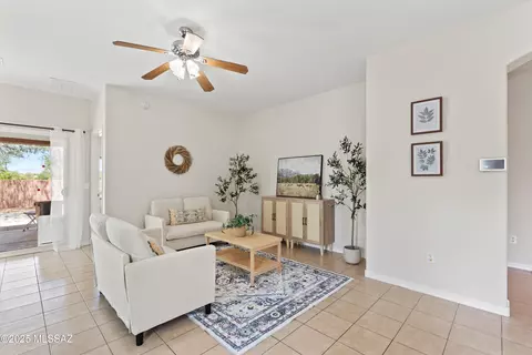 45 N Lookout Knob Dr, Sahuarita, AZ 85629