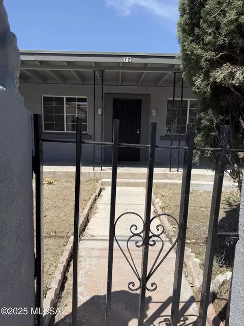 72 N Hereford Dr, Nogales, AZ 85621