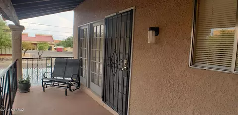 Exterior - 613 E Jacinto St, Tucson, AZ 85705 photo 2 of 2