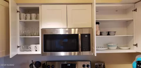 Kitchen - 613 E Jacinto St, Tucson, AZ 85705 photo 17 of 18