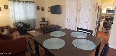 Dining - 613 E Jacinto St, Tucson, AZ 85705 photo 4 of 4