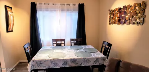 Dining - 613 E Jacinto St, Tucson, AZ 85705 photo 3 of 4