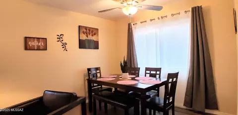 Dining - 627 E Jacinto St, Tucson, AZ 85705 photo 1 of 3