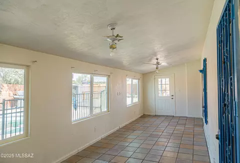 Exterior - 10285 Emily Dr, Tucson, AZ 85730 photo 5 of 8
