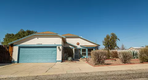 Exterior - 10285 Emily Dr, Tucson, AZ 85730 photo 4 of 8