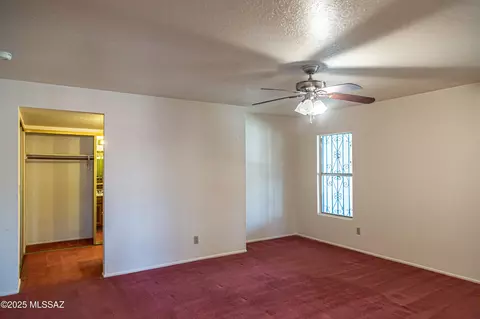 Bedroom - 10285 Emily Dr, Tucson, AZ 85730 photo 5 of 6