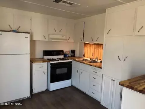737 E Mcneil Rd, Benson, AZ 85602 photo 5