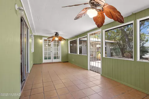 Exterior - 142 W Borrego St, Tucson, AZ 85706 photo 1 of 12