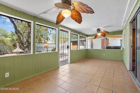 Exterior - 142 W Borrego St, Tucson, AZ 85706 photo 2 of 12