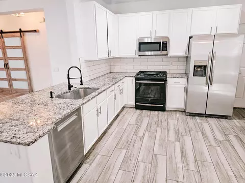 3548 N Lilly Pond Pl, Tucson, AZ 85712