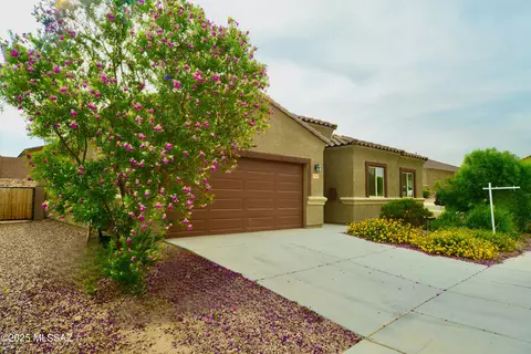 1129 W Valley Meadow Ln, Sahuarita, AZ 85629