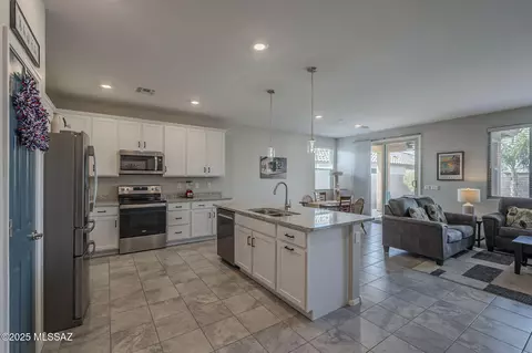14171 E Adeline Dr, Vail, AZ 85641 photo 5