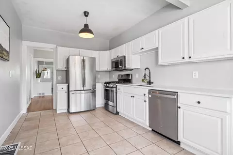 Kitchen - 642 E 8th St, Tucson, AZ 85705 photo 2 of 2