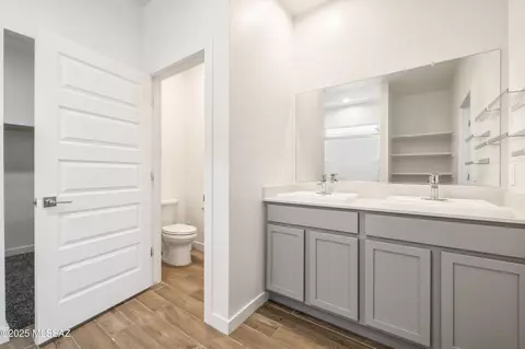Bath - 12785 E Russo Dr, Vail, AZ 85641 photo 2 of 2