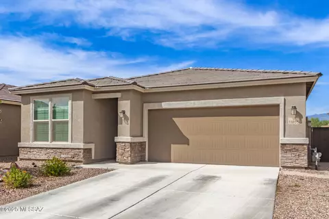 11805 E Becker Dr, Vail, AZ 85641 photo 2