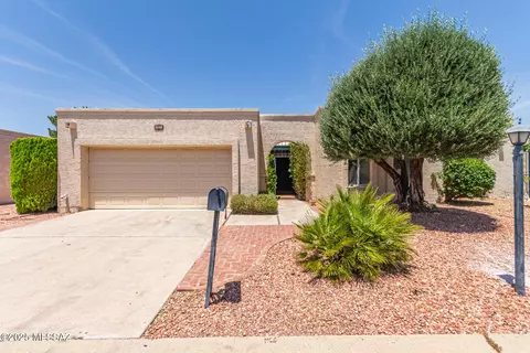 8035 N Casas Carmen, Tucson, AZ 85742