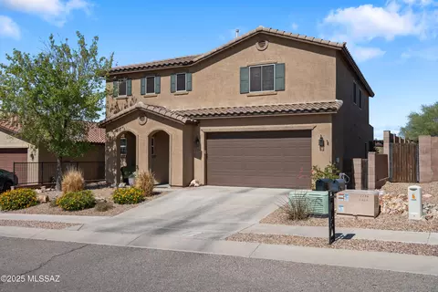 17213 S Mesa Shadows Dr, Vail, AZ 85641