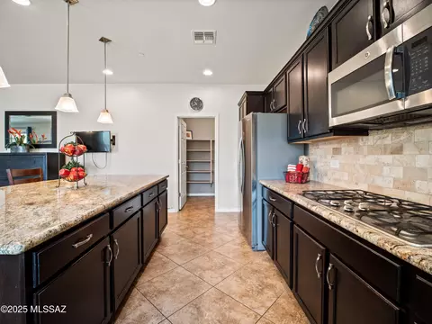 Kitchen - 741 S Desert Haven Rd, Vail, AZ 85641 photo 2 of 3