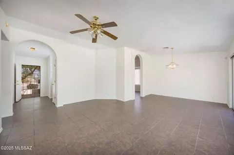 Living - 8876 E Apache Well Pl, Tucson, AZ 85730 photo 1 of 3