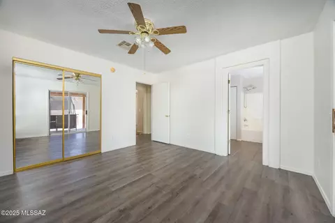 Bedroom - 8876 E Apache Well Pl, Tucson, AZ 85730 photo 2 of 2