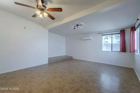 7402 Eli Dr, Tucson, AZ 85710 photo 12